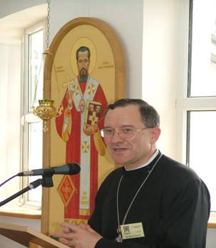 Фото Учасників конференції вітає єпископ Мукачівської греко-католицької єпархії Пре-освященний владика Мілан Шашік 